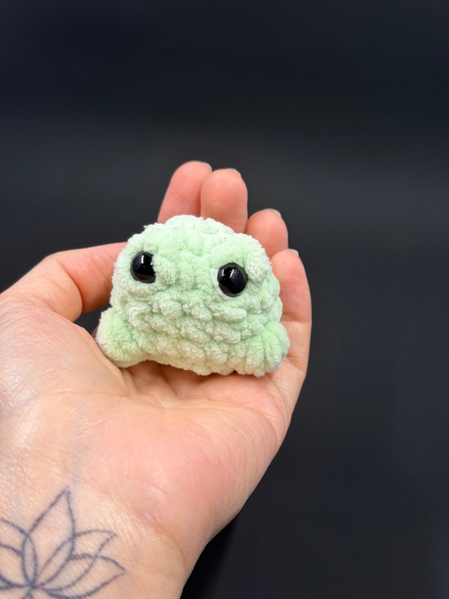 Berry & Mint Chenille Frog Keychain | Handmade Amigurumi Frog Plush | Chunky Chenille Yarn Stuffed Animal | Cute Pocket-Sized Frog Charm