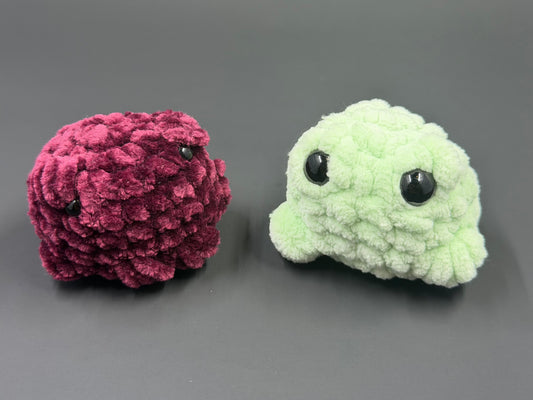 Berry & Mint Chenille Frog Keychain | Handmade Amigurumi Frog Plush | Chunky Chenille Yarn Stuffed Animal | Cute Pocket-Sized Frog Charm